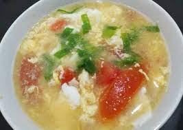 Cara membuat  sup  telur  tomat  yang  enak  dan  super simple